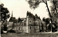Fleurigny-sur-Oreuse - Le Chateau et les Fosses France