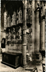Sens - La Cathedrale - Monument de Salazar France à Sens