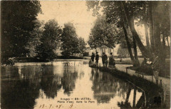 Vosges Vittel Piéce d'eau dans le Parc -
													89 Yonne
												