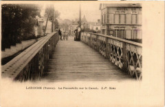 Laroche - La Passerelle sur le Canal