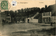Thizouailles - La Place -
													89 Yonne
												