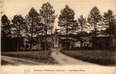 Chateau d'Entrains - La Basse-Cour -
													58 Nièvre
												