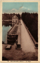 Les Settons Le Digue Nievre