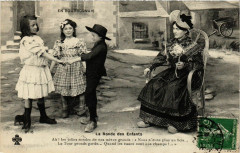 En Bourbonnais - La Ronde des Enfants