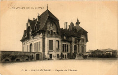 Issy-L'Eveque Facade du Chateau