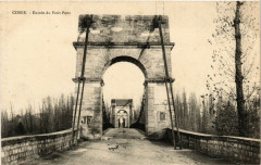 Cosne - Entrée du Petit Pont -
													58 Nièvre
												