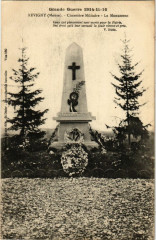 Revigny - Cimetiere Militaire - Le Monument