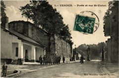 Verdun - Poste et Rue Saint-Victor à Verdun