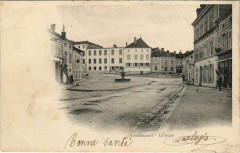 Gondrecourt - La Place