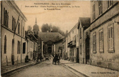Vaucouleurs Rue de la République à Vaucouleurs