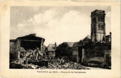 Verdun en 1906 - Place de la Cathédrale à Verdun