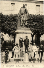 Commercy-La Statue de Don Calmet à Commercy