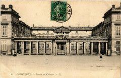 Compiegne Facade du Chateau France à Compiègne