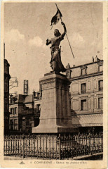 Compiegne Statue de Jeanne d'Arc France à Compiègne