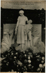 Compiegne Monument eleve a la Memoire des Enfants France à Compiègne