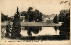 Ermenonville - Le Chateau et les Ecuries à Ermenonville