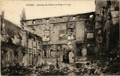 Noyon - Interieur de l'Hotel de Ville - Ruines à Noyon
