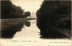 Chantilly - Vue dans le Parc à Chantilly