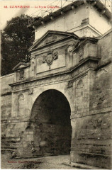 Compiegne - La Porte Chapelle à Compiègne