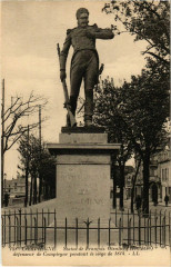 Compiegne - Statue de Francois Otenin à Compiègne