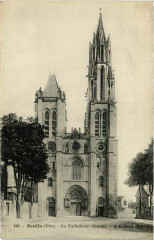 Senlis- La Cathedrale France à Senlis