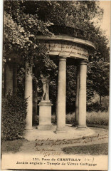 Chantilly- Parc ,Jardin aglais. Temple de Venues Callipyge France à Chantilly