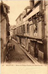 Beauvais- Maison de l'Eveque Cauchon, rueSaint-Laurent France à Beauvais
