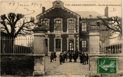 Grand-Fresnoy Ecole des Garcons