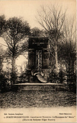 Foret de Compiegne Carrefour de l'Armistice. Le Monument du Matin à Compiègne