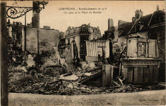 Compiegne-Un coin de la Place du Marche à Compiègne