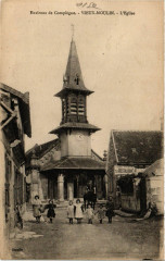 Env. de Compiegne - Vieux-Moulin - L'Eglise à Compiègne