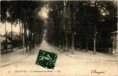 Beauvais Le Boulevard du Palais à Beauvais