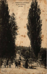 Fresnoye-la-Riviere La Rue du Chene