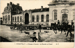 Chantilly Chasses a courre - La Rentrée au Chenil à Chantilly