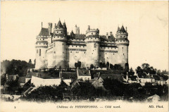 Carte postale ancienne Chateau de Pierrefonds - Cote Nord
                                                                     à Compiègne
                                
