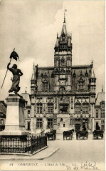 Compiegne - L'Hotel de Ville à Compiègne
