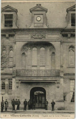 Villers Cotterets Facade sur la Cour d'Honneur France -
													02 Aisne
												