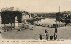 Chateau Thierry Statue de Jean de La Fontaine France -
													02 Aisne
												