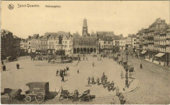 Saint Quentin- Rathausplatz France à Saint-Quentin