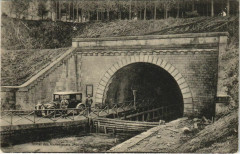 Tunnel des Aisnekanals 3400 m. Lang - Old Type Auto