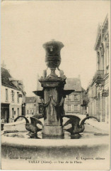 Vailly - Vue de la Place