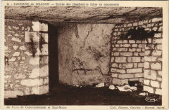 Caverne du Dragon - Entree des Chambrettes Faites en Maconnerie