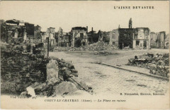 Coucy-le-Chateau - La Place en Ruines