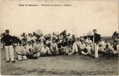 Militaire Camp de Sissonne - Nettoyage des Harnais à Sissonne