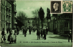 Guise Aile Gauche du Famimlistere Sortie de l'Usine à Guise