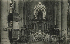 Peronne Intérieur de l'Eglise à Péronne