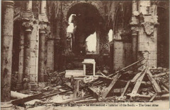 Guerre Militaire Albert la Basilique intérieur à Albert