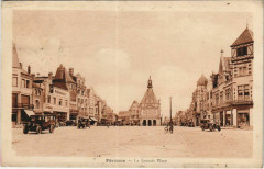 Peronne grande Place à Péronne