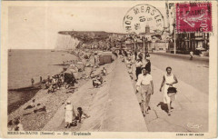Mers-les-Bains Sur l'Esplanade à Mers-les-Bains