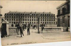 Abbeville La Caserne Courbet à Abbeville